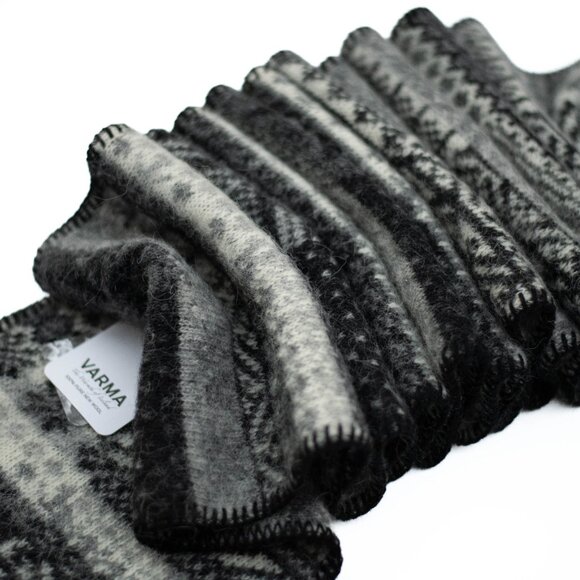 Varma Iceland Wool Scarf Gray Black White 100"x10" Nordic Fair Isle NWT Warm - Picture 8 of 9